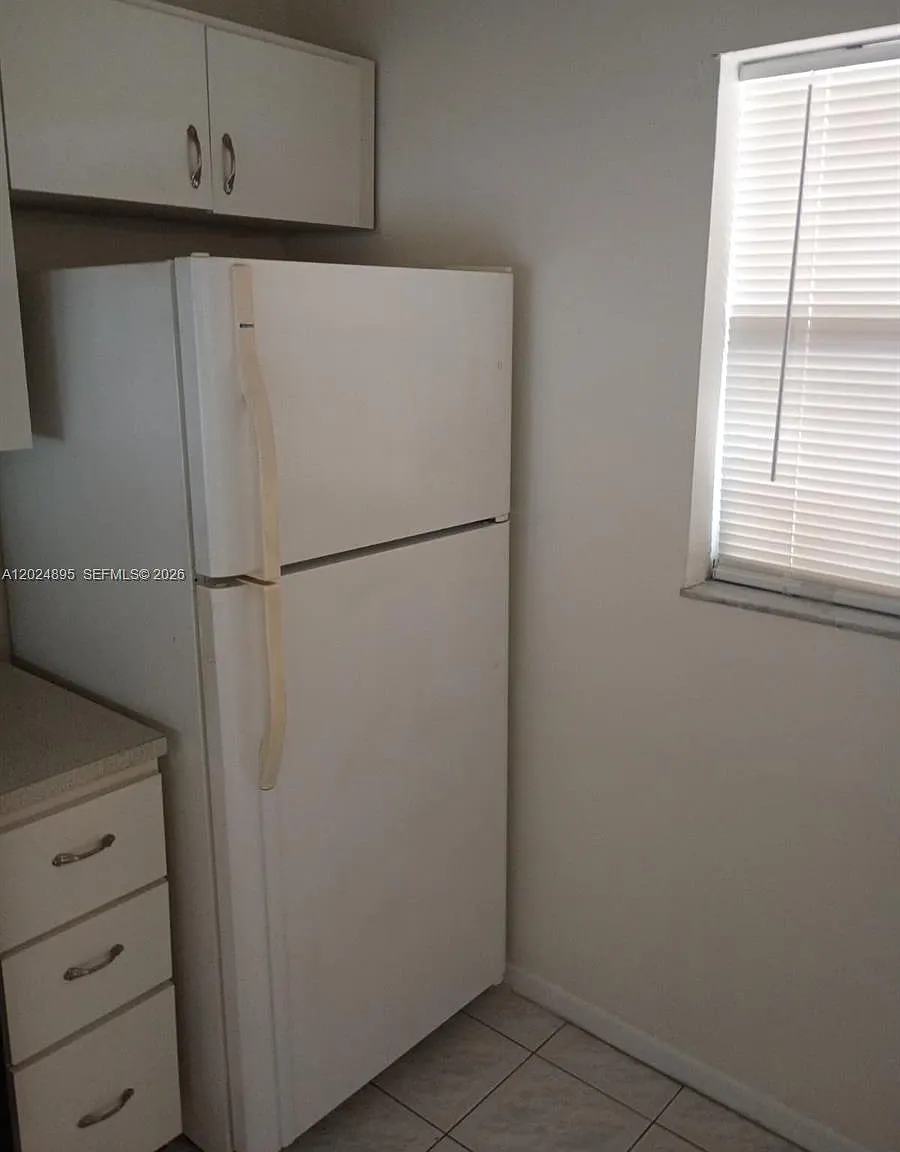 N Sherman Cir, Miramar — Photo 3