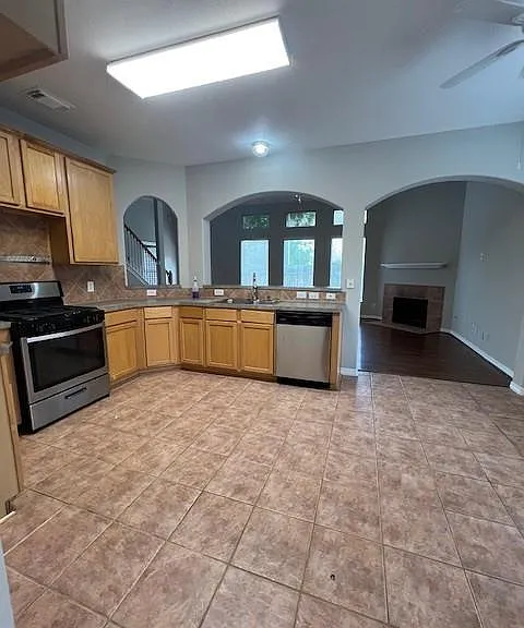 9219 Hidden Lake Cir E — Photo 5