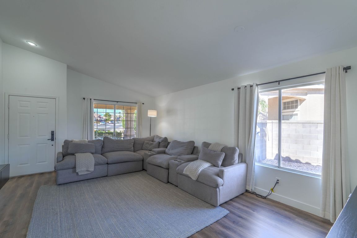 next background image