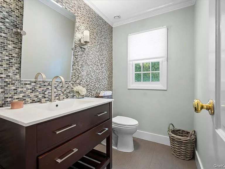 150 Kingsbury Rd — Photo 13