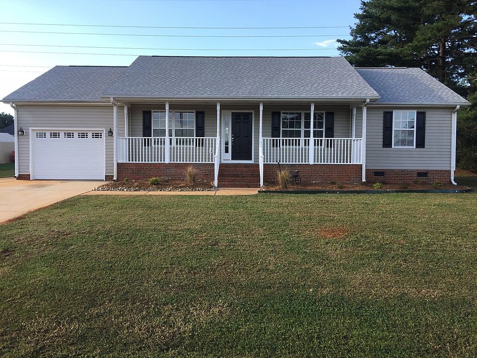 1st image of 105 Woodfield Dr Unit 17