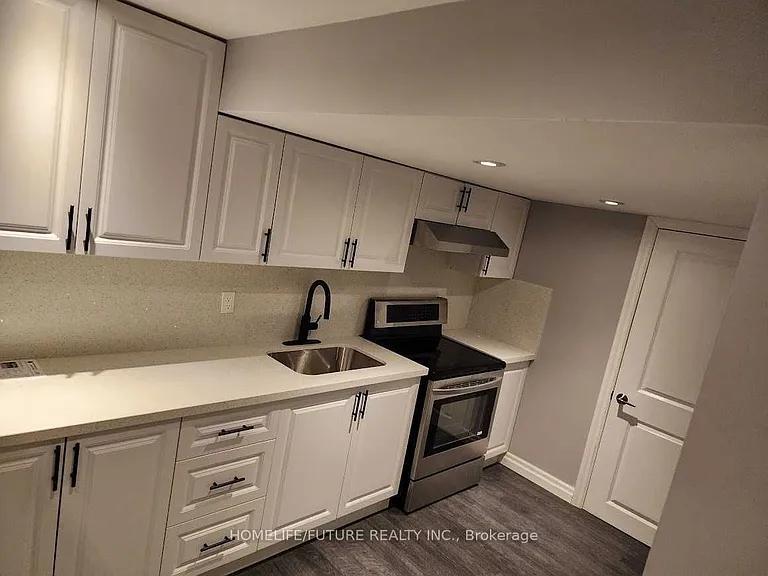 908 Rushton Rd #BASEMENT — Photo 2