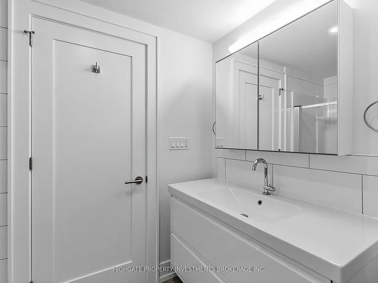 113 Lansdowne Ave #LOWER — Photo 14