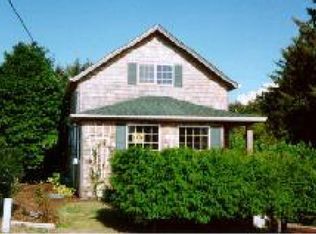 702 1st St, Gearhart, OR 97138