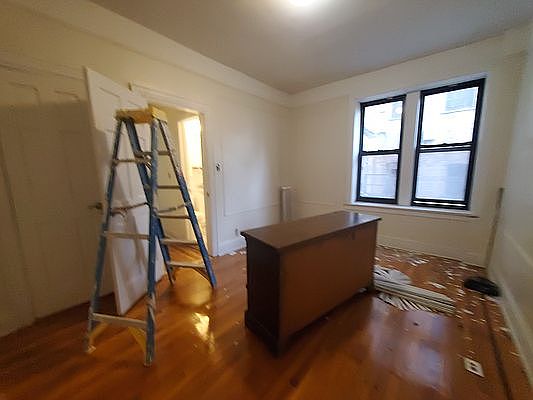 2nd image of 300 Sullivan Pl APT A2
