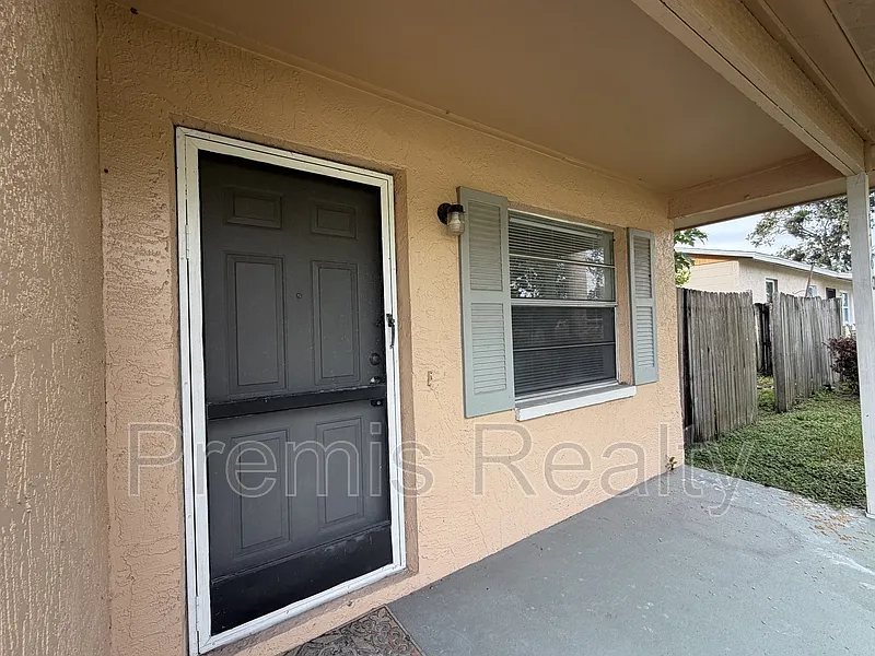 3 bed, 2.0 bath, 1150 sqft, $2,795 — Photo 2