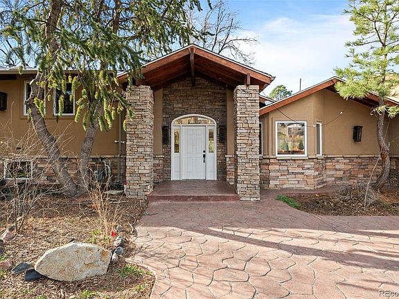 5th image of 1130 E Kenyon Avenue