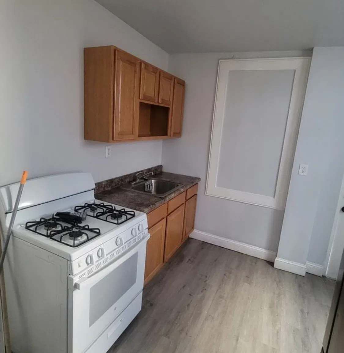 2 bed, 756 sqft, $1,100 — Photo 1