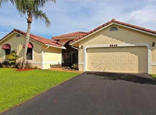 9645 NW 25th Ct, Pompano Beach, FL 33065