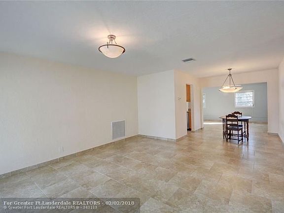 5th image of 4510 NW 43rd Ave