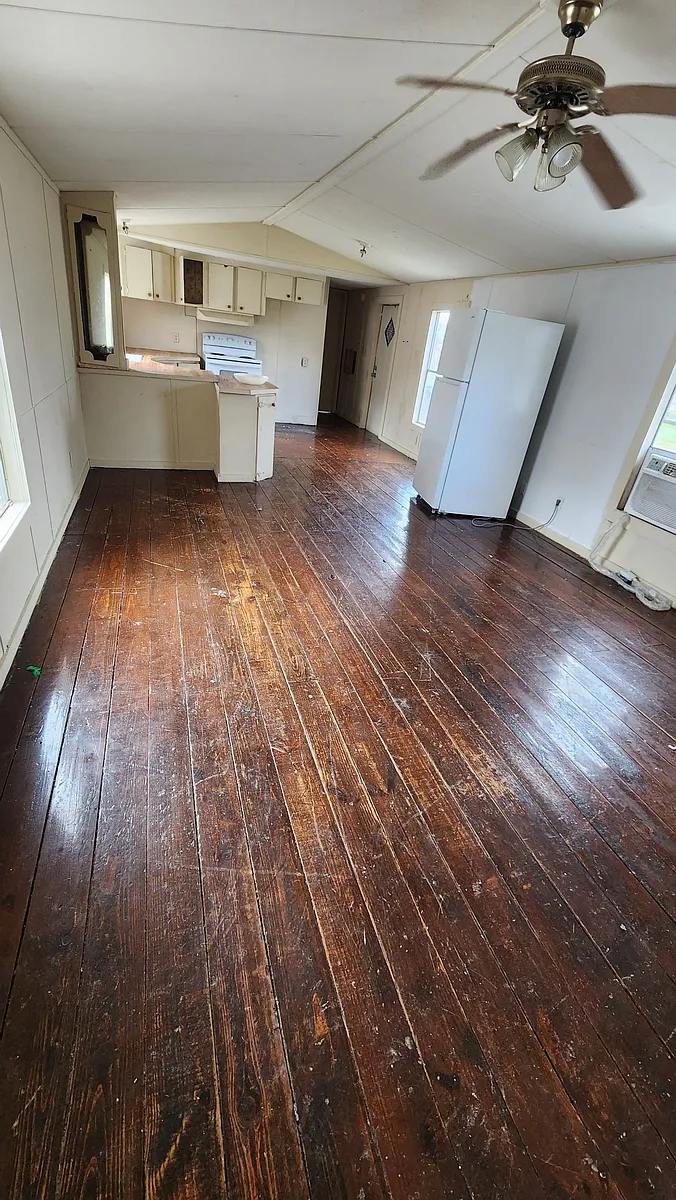 Building Photo - 133 Willow St #133