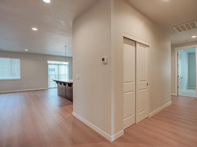4102 NE 186th St — Photo 19