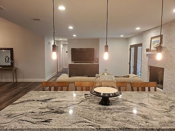 Matching built-in TV nook