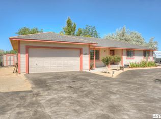 203 Scarlet Way, Fernley, NV 89408