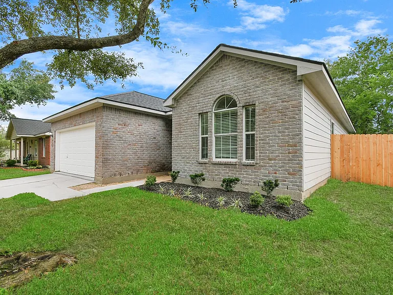 24118 Wild Horse Ln — Photo 6