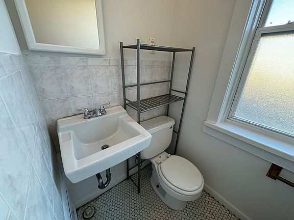 3rd image of 2661 N Spaulding Ave #1