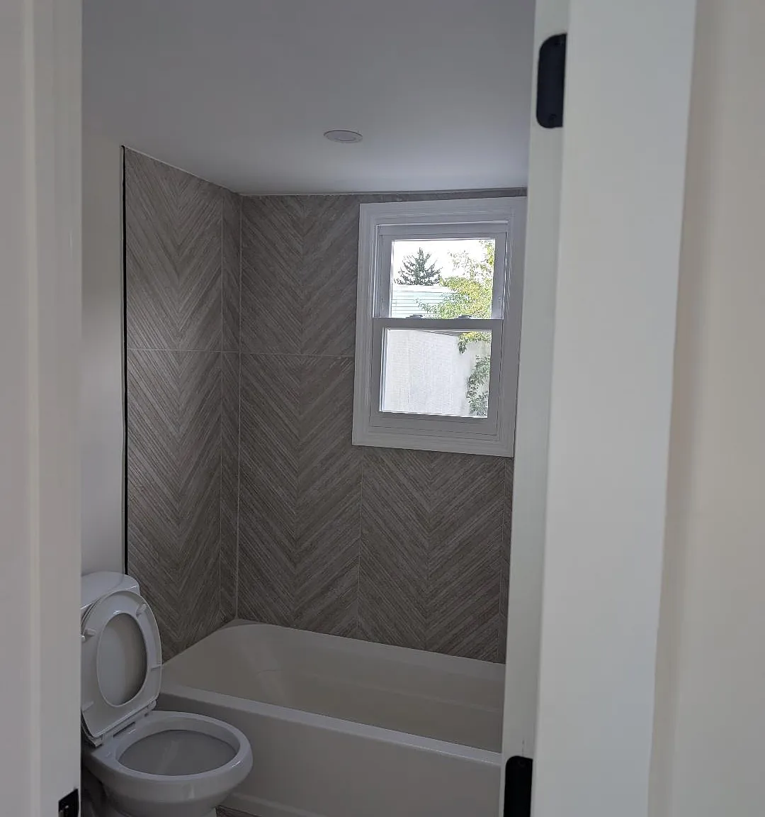 3 bed, $2,700 — Photo 3