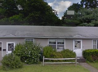 20 Elm St, Windsor, VT 05089