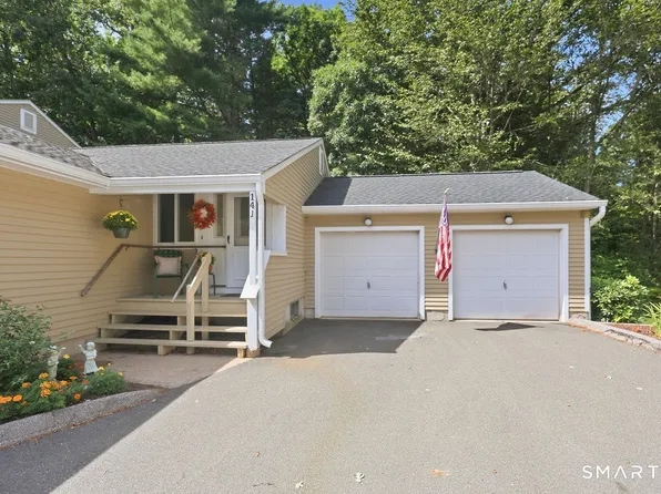 14 Wiggins Farm Drive #J, Simsbury, CT 06070