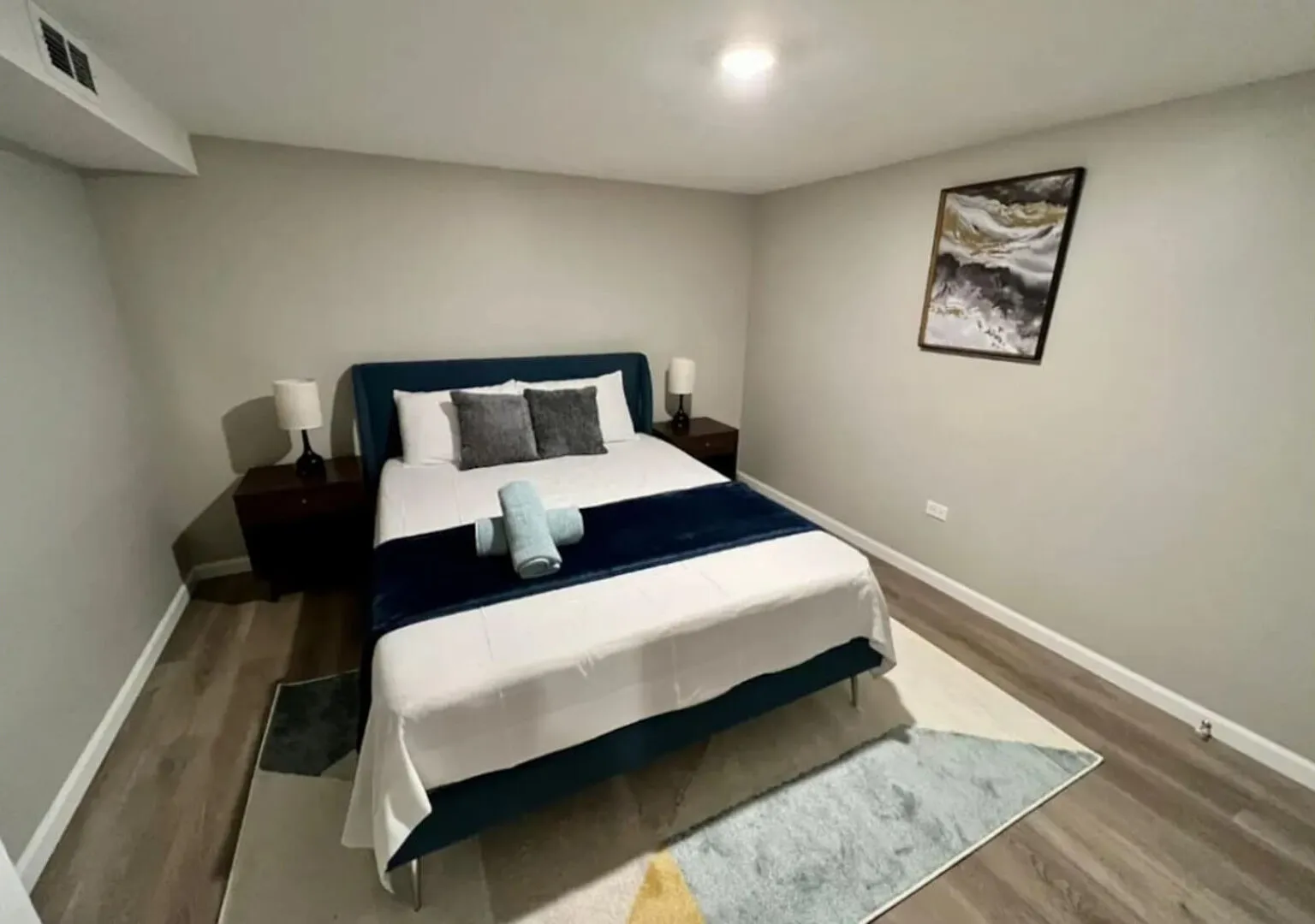 Wheaton's Best Vacay Stay! — Photo 4