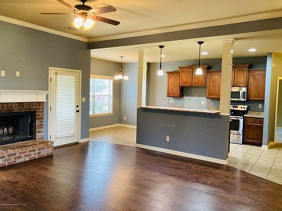 3rd image of 3356 Pecan Estates Dr