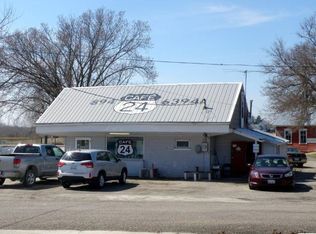 214 E Outerbelt Dr, Clayton, IL 62324