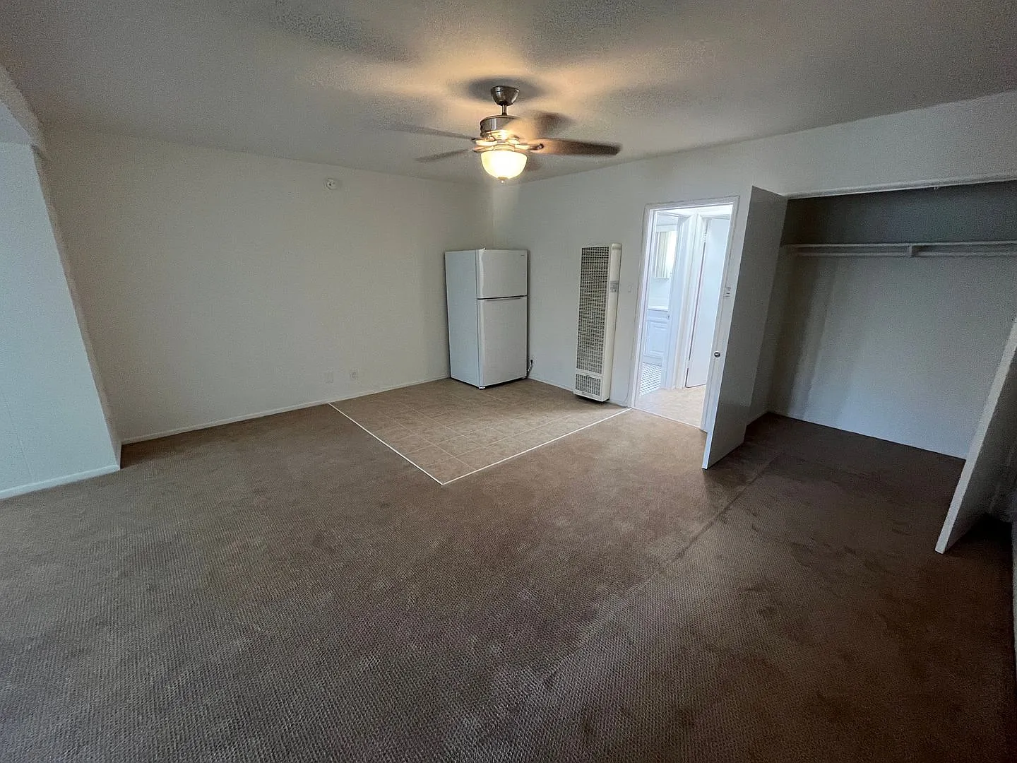 225 S. Occidental Blvd (UDA13) — Photo 2