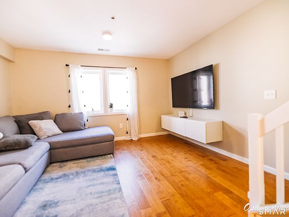 3rd image of 2660 North Avenue #211