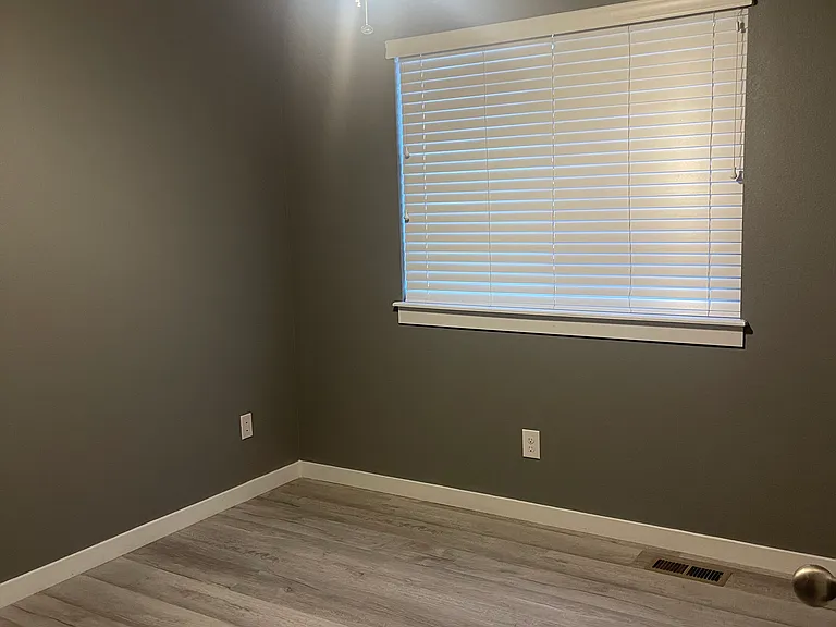 1637 Valley Oak Ct — Photo 21