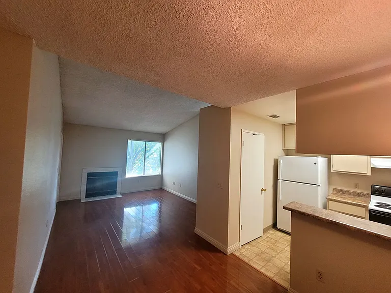 3941 Madison Ave #200 — Photo 8