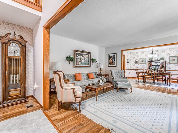 5th image of 4726 Cedar Rose Dr