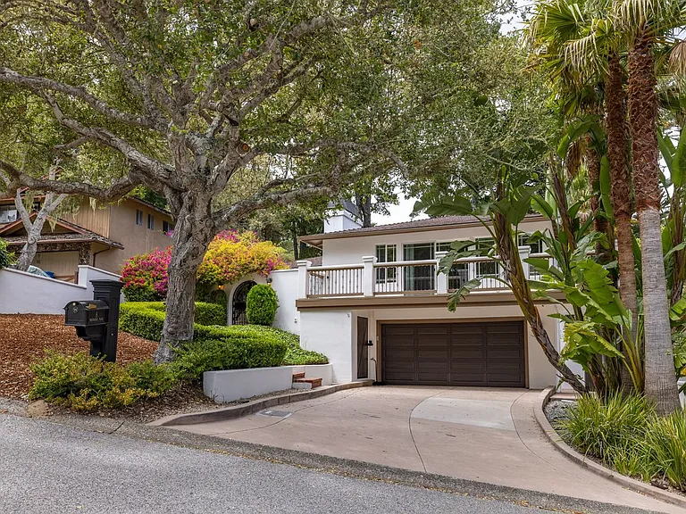 8 Shepherds Pl — Photo 1