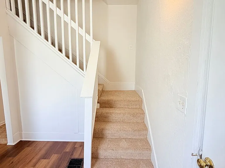 525 S West St — Photo 23