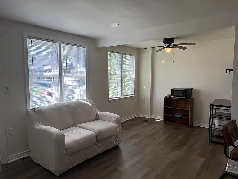 1333 Sycamore Ave — Photo 3