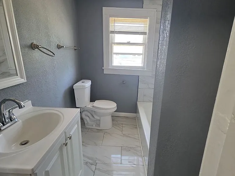 3701 Indiana Ave — Photo 14