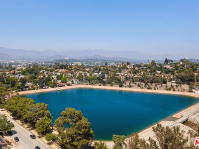 2340 Kenilworth Ave, Los Angeles, CA, 90039