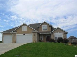 4019 SW Royal Ln, Topeka, KS 66610