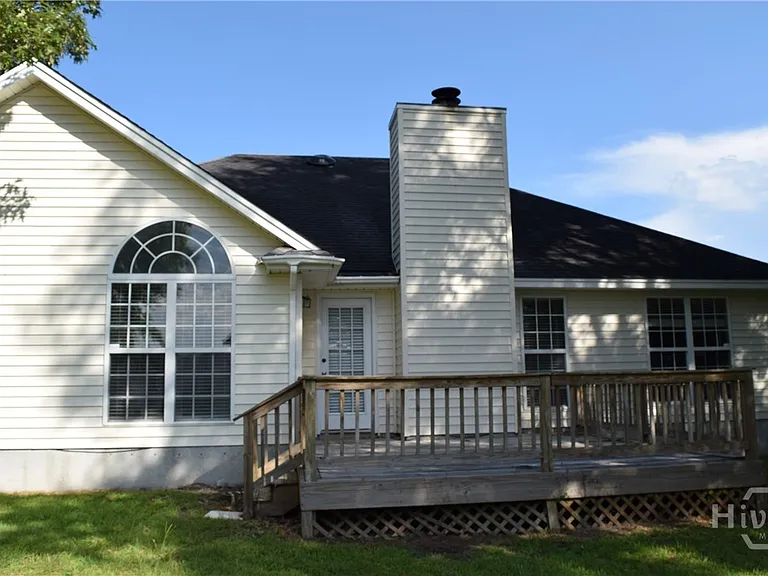 63 Edie Ct — Photo 17