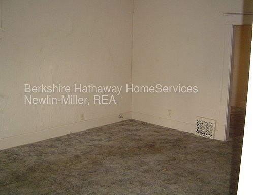 2nd image of 713 S 17th St