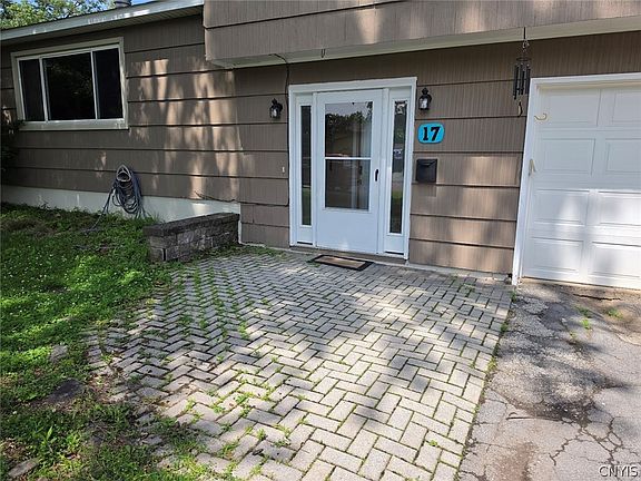 3rd image of 17 Hummingbird Path