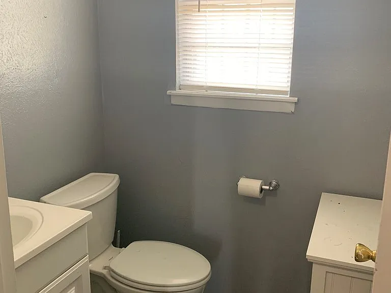 984 E Schirra Dr — Photo 9