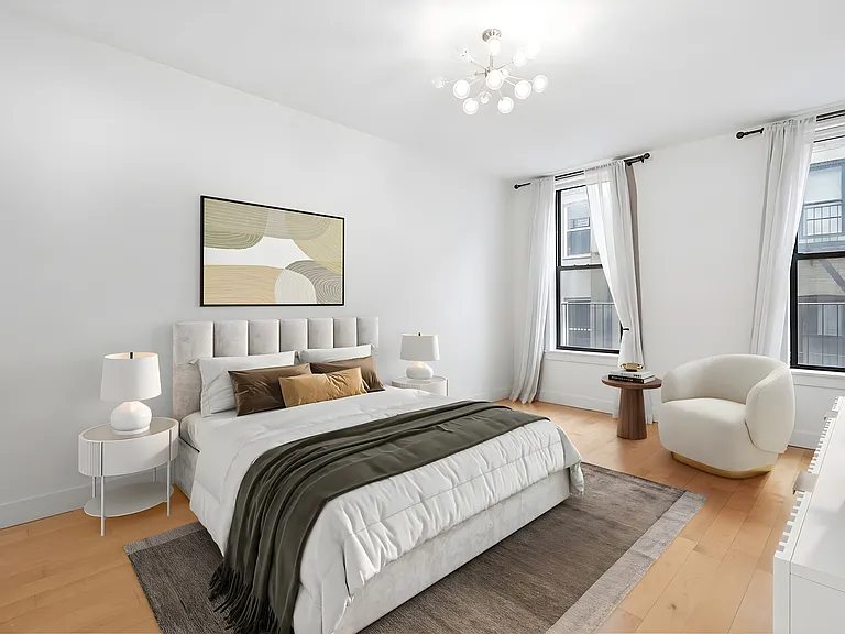 22 Warren St #4 — Photo 8