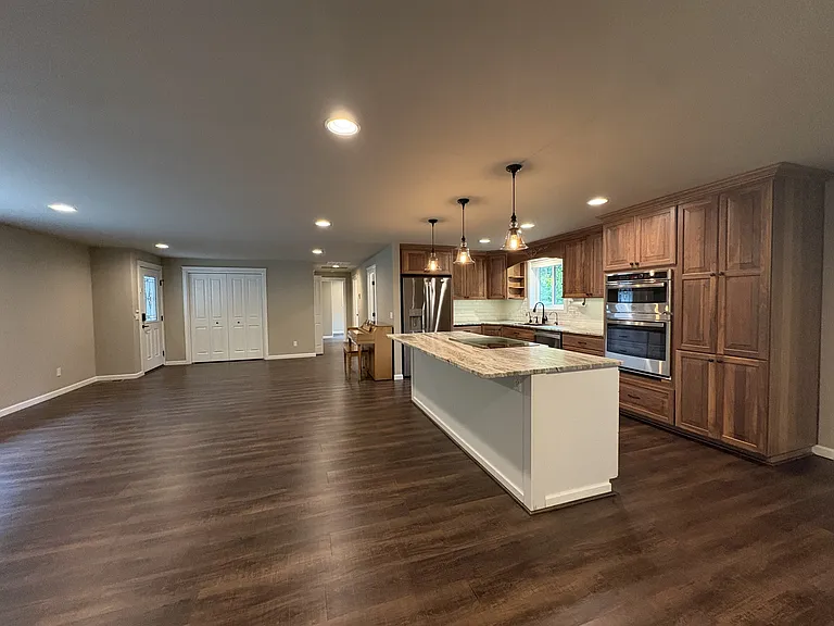 91 SE Kalium Dr — Photo 1