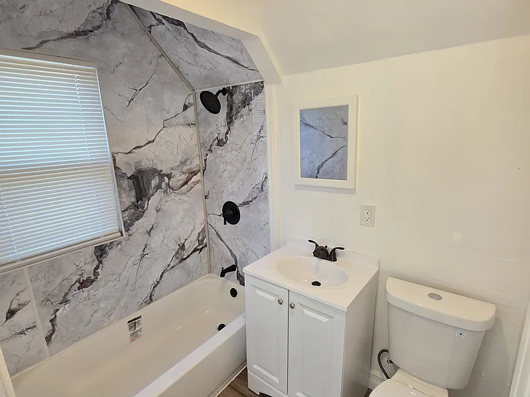10006 Mark Twain St — Photo 31