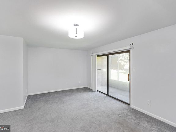 5th image of 10618 Provincial Dr APT B