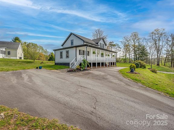 2nd image of 209 Hidden Meadow Dr