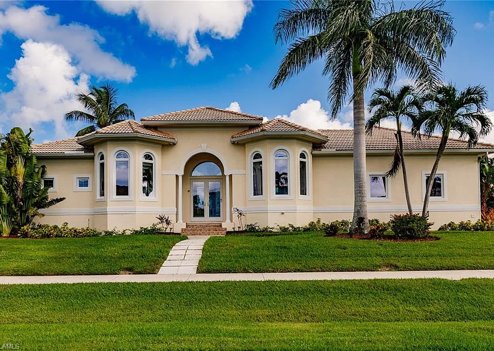 950 Snowberry Ct