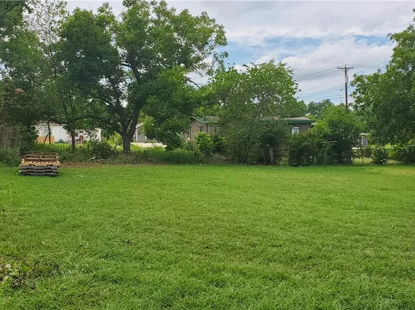 604 S 26th St, Temple, TX 76501