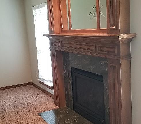 5th image of 1212 Summerhill Dr