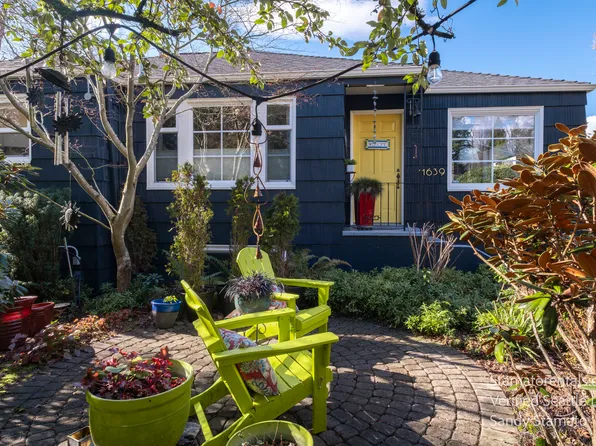 (undisclosed Address), Seattle, WA 98177